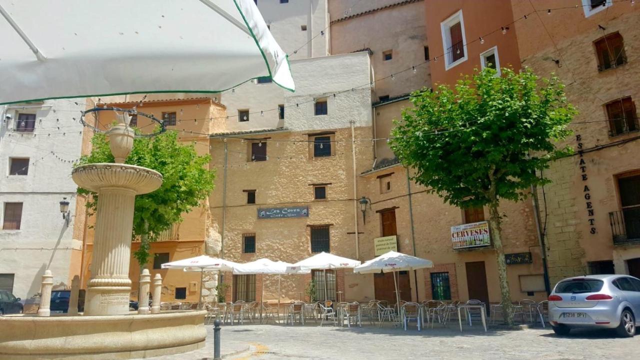Casa De Los Lirios Muro de Alcoy Luaran gambar